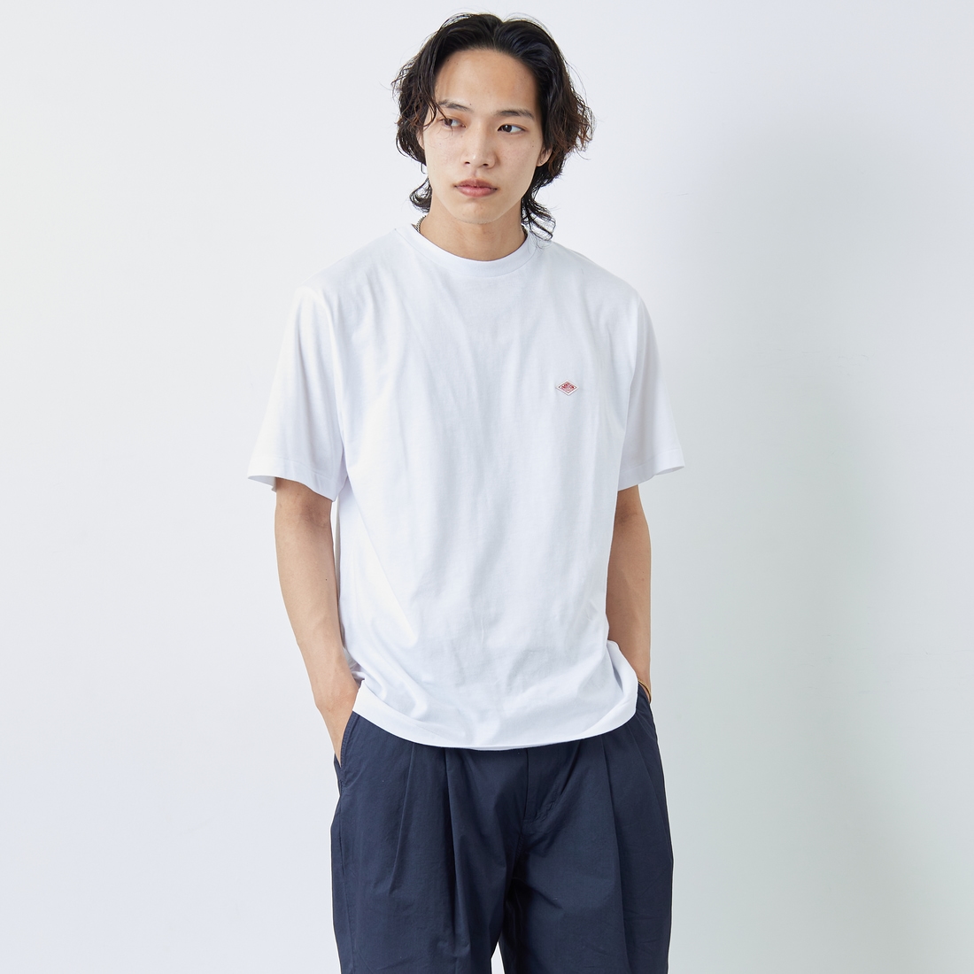 DANTON [ダントン] ソリッドインナーTシャツ [DT-C0196CVT] WHITE &&モデル身長：179cm 着用サイズ：L&&