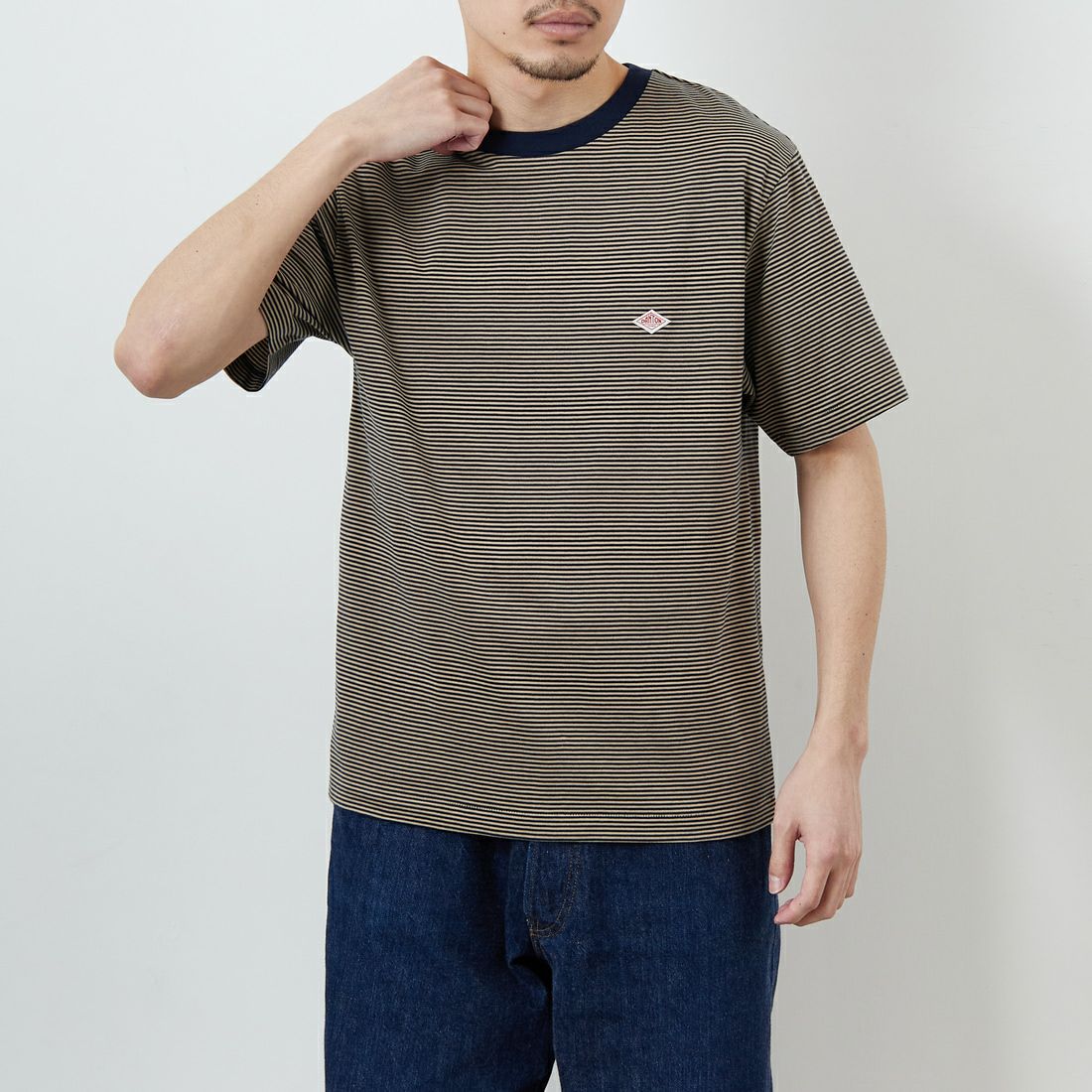 DANTON [ダントン] ボーダーインナーTシャツ [DT-C0196CVT] NAVY/BEIGE &&モデル身長：168cm 着用サイズ：M&&