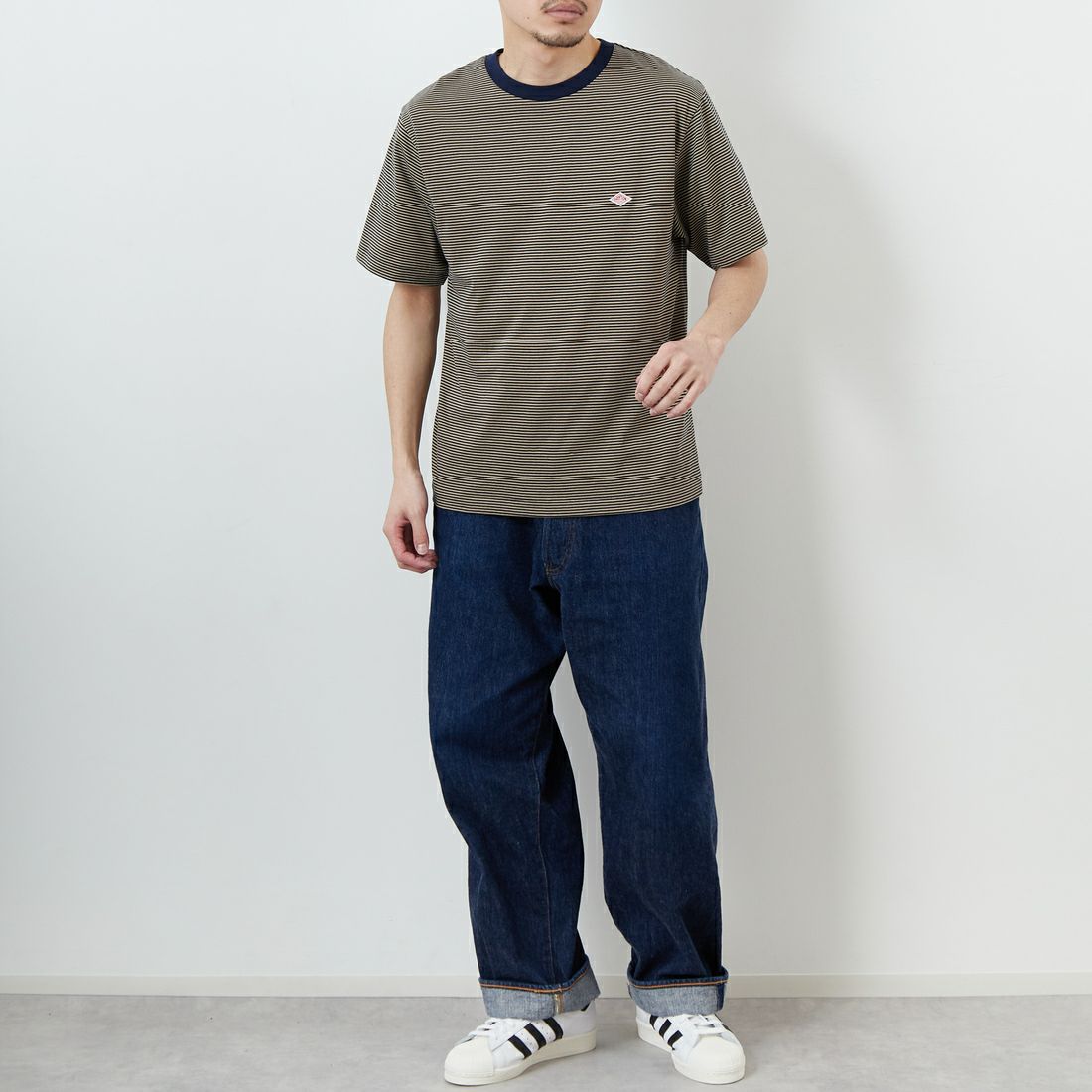 DANTON [ダントン] ボーダーインナーTシャツ [DT-C0196CVT] NAVY/BEIGE &&モデル身長：168cm 着用サイズ：M&&