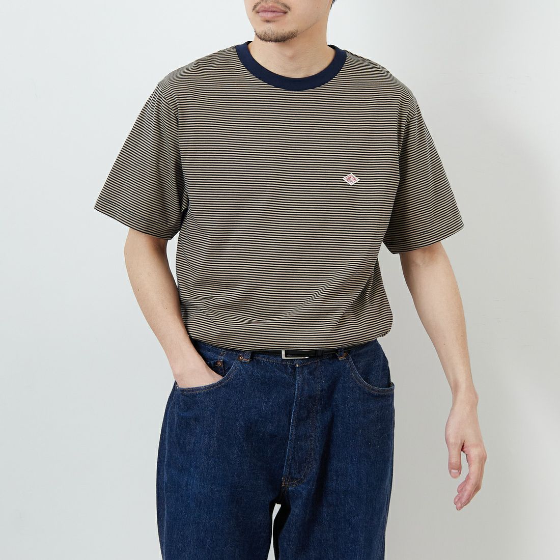 DANTON [ダントン] ボーダーインナーTシャツ [DT-C0196CVT] NAVY/BEIGE &&モデル身長：168cm 着用サイズ：M&&