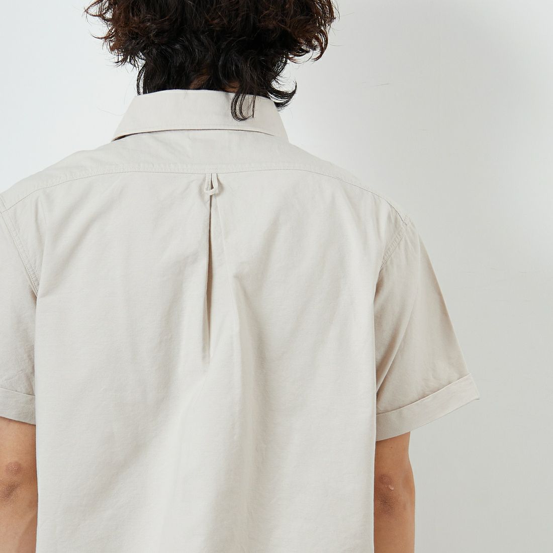 DANTON [ダントン] ラウンドカラー プルオーバーシャツ [DT-B0284SOX] OYSTER &&モデル身長：179cm 着用サイズ：42&&