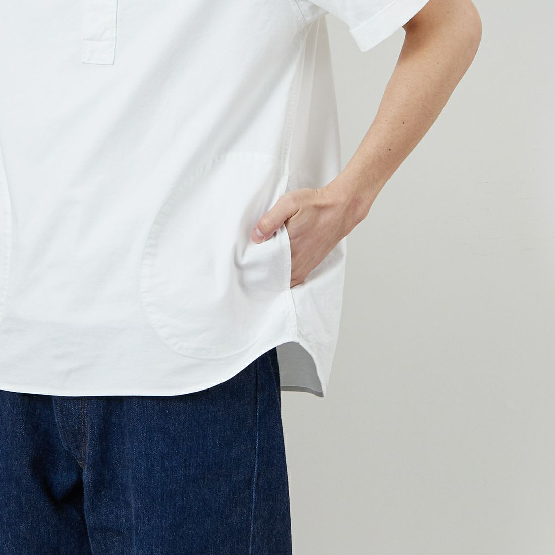 DANTON [ダントン] ラウンドカラー プルオーバーシャツ [DT-B0284SOX] WHITE &&モデル身長：168cm 着用サイズ：38&&