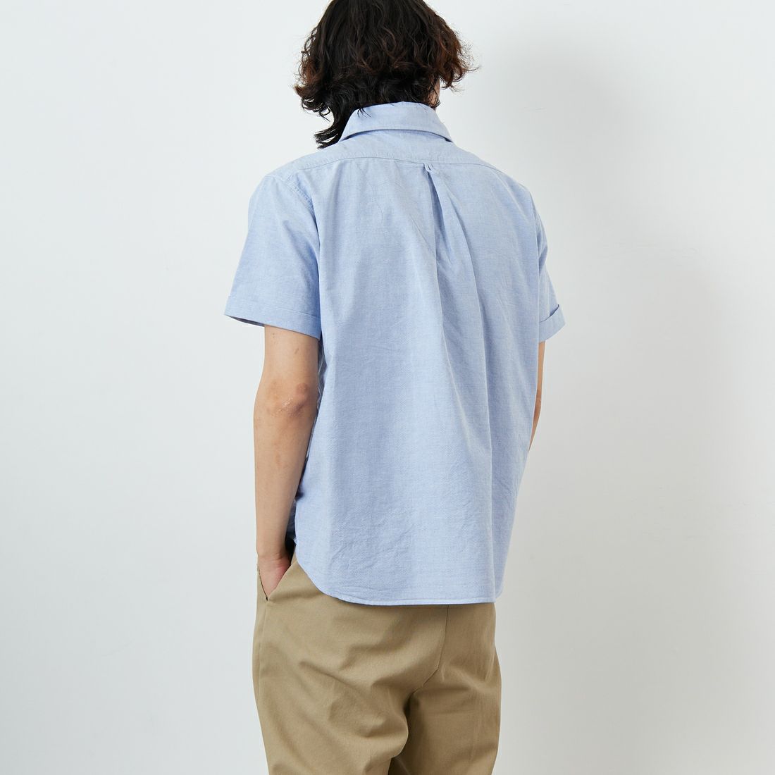 DANTON [ダントン] ラウンドカラー プルオーバーシャツ [DT-B0284SOX] BLUE &&モデル身長：179cm 着用サイズ：40&&