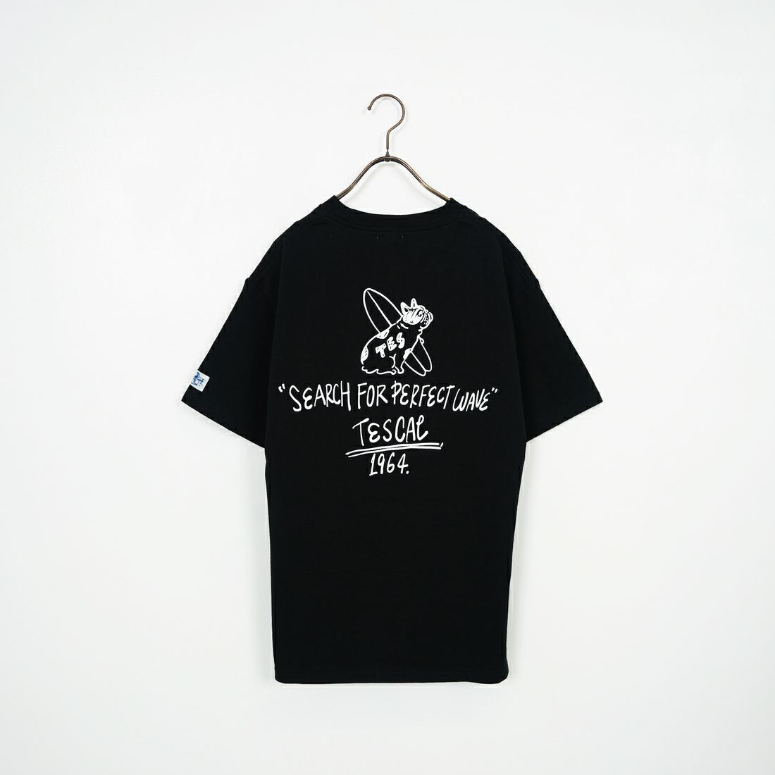 01 BLACK