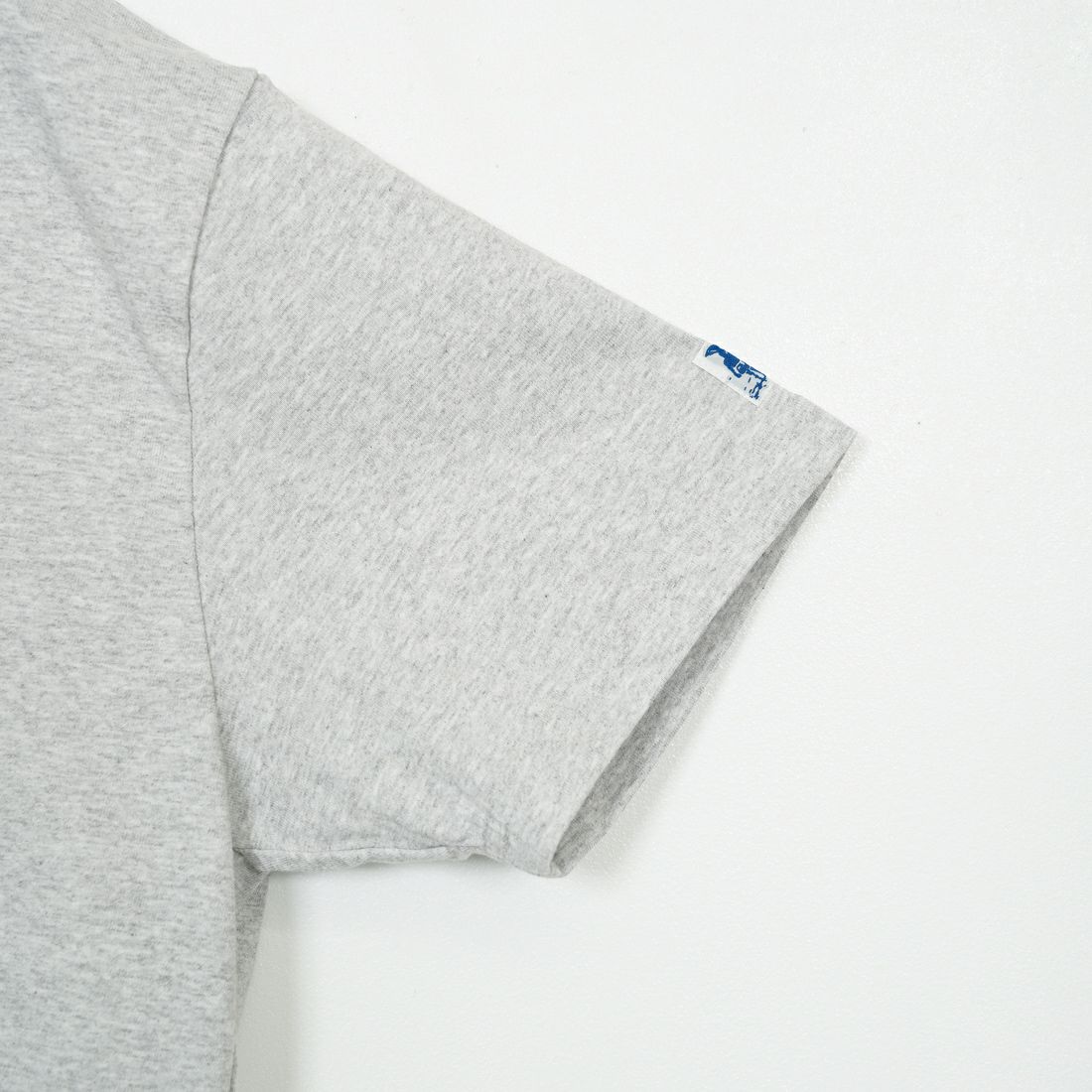 The Endless Summer [エンドレスサマー] 別注 手書き風ロゴ BUHIバックプリントTシャツ [FH-25574502-JF] 03 MIX GRA