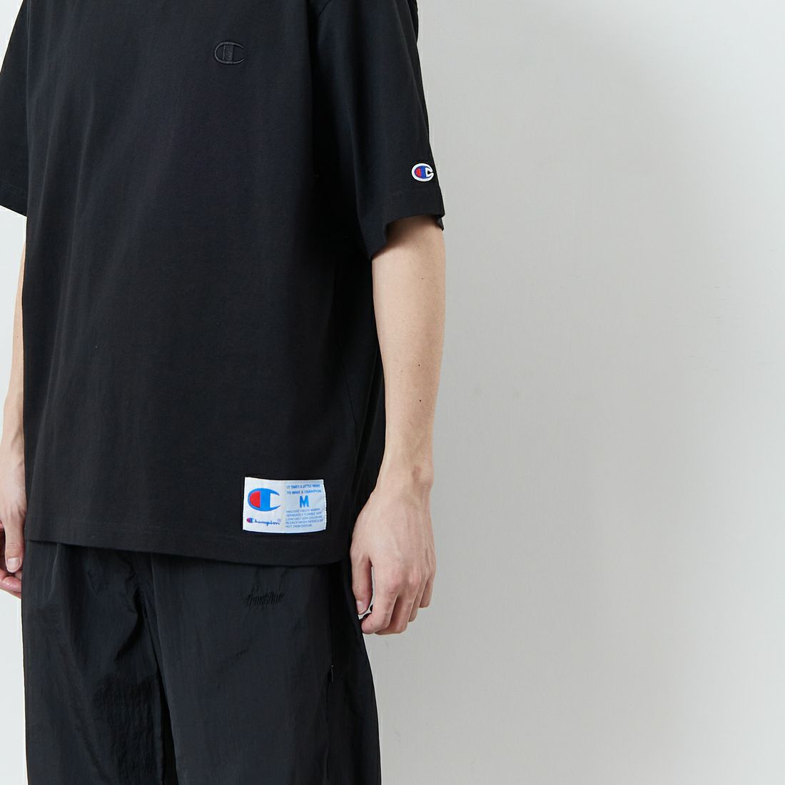 Champion [チャンピオン] ショートスリーブTシャツ [C3-V331] 090 ﾌﾞﾗｯｸ &&モデル身長：168cm 着用サイズ：M&&