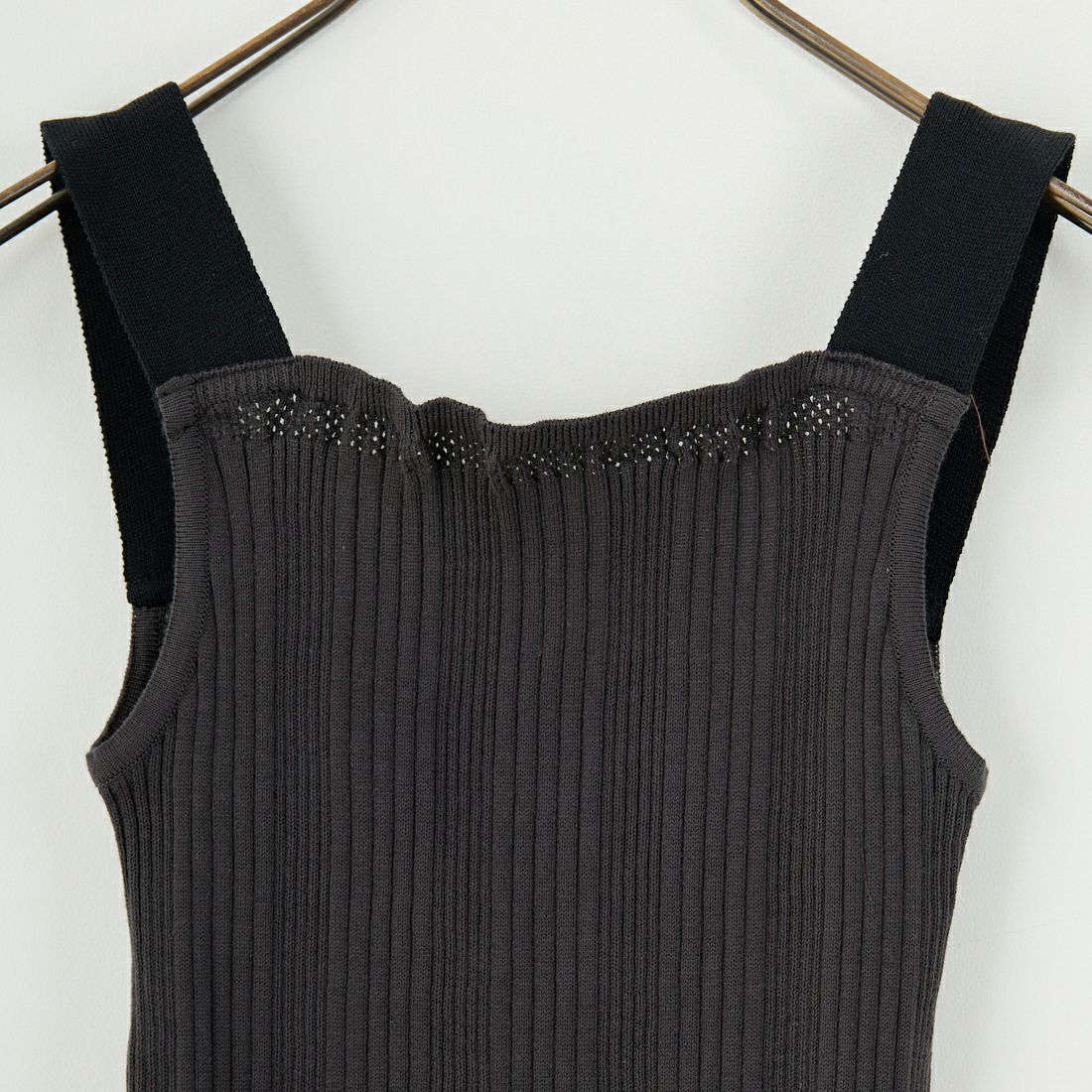 JoICEADDED [ジョイスアディッド] サトルアクセントキャミソールトップ [J251KN04] CHARCOAL