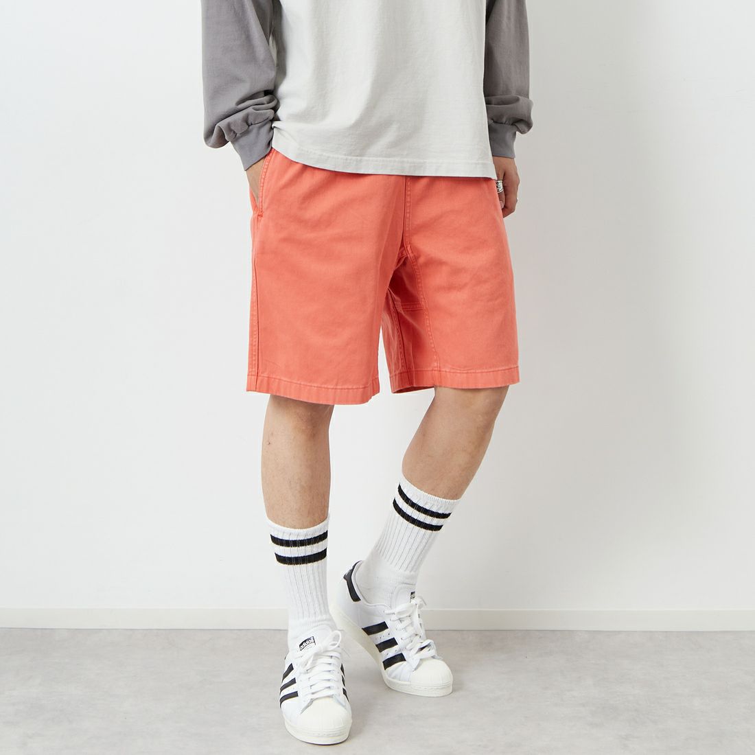 GRAMiCCi [グラミチ] Gショーツ ピグメントダイ [G4SM-P123] DEEP CORAL &&モデル身長：179cm 着用サイズ：L&&