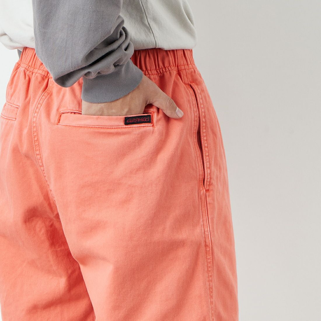 GRAMiCCi [グラミチ] Gショーツ ピグメントダイ [G4SM-P123] DEEP CORAL &&モデル身長：179cm 着用サイズ：L&&