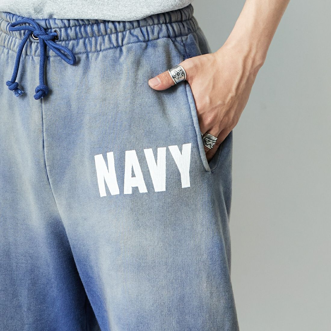 BOW WOW [バウワウ] US NAVY スウェットパンツ [BW251-UNSP] NAVY AGING &&モデル身長：179cm 着用サイズ：L&&
