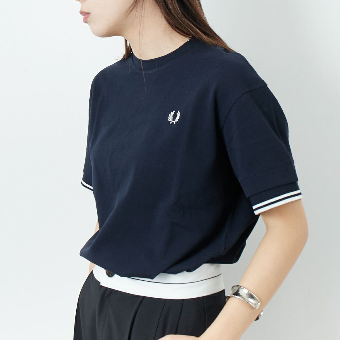 FRED PERRY [フレッドペリー] ティップライン ショートスリーブピケTシャツ [G9167] 608 NAVY &&モデル身長：167cm 着用サイズ：S&&