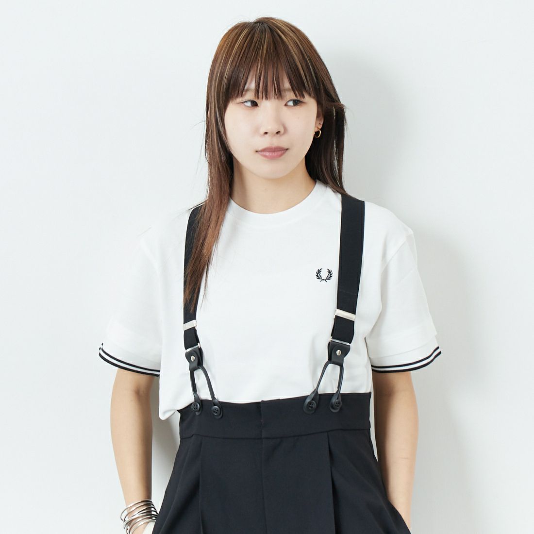 FRED PERRY [フレッドペリー] ティップライン ショートスリーブピケTシャツ [G9167] 129 SNOW W &&モデル身長：167cm 着用サイズ：S&&