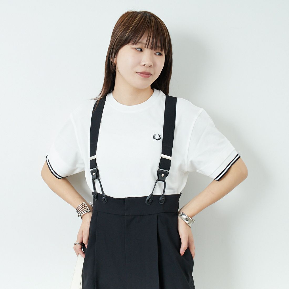 FRED PERRY [フレッドペリー] ティップライン ショートスリーブピケTシャツ [G9167] 129 SNOW W &&モデル身長：167cm 着用サイズ：S&&