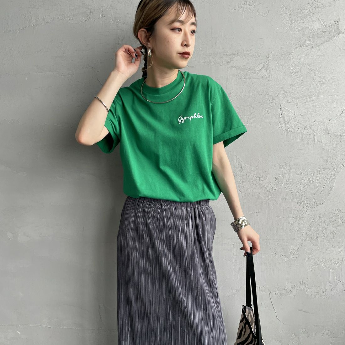 Gymphlex [ジムフレックス] ショートスリーブ ロールアップTシャツ [GY-C0446COM] GREEN &&モデル身長：150cm 着用サイズ：14&&