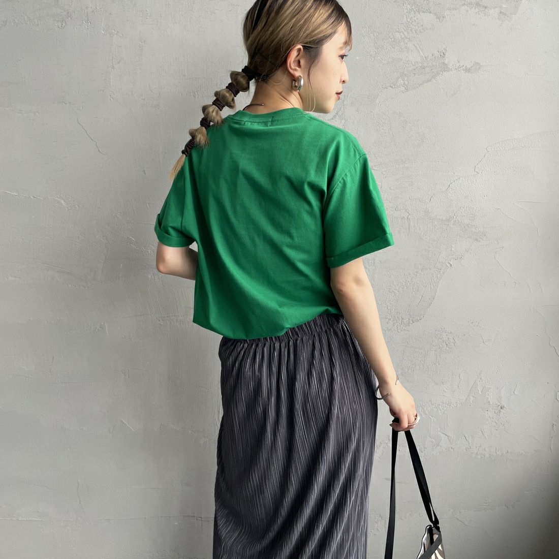 Gymphlex [ジムフレックス] ショートスリーブ ロールアップTシャツ [GY-C0446COM] GREEN &&モデル身長：150cm 着用サイズ：14&&