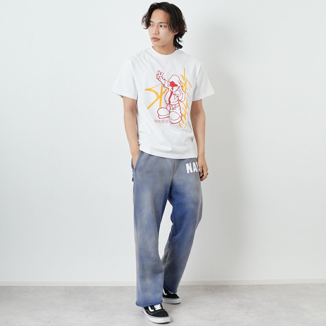 XLARGE [エクストララージ] PEACE AND FORTUNE ピグメントダイ ショートスリーブTシャツ [101251011025] WHITE &&モデル身長：179cm 着用サイズ：M&&