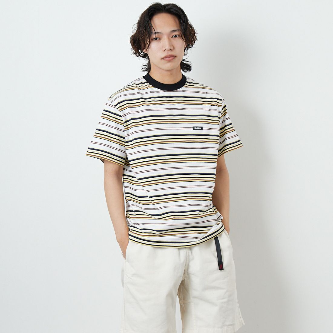 XLARGE [エクストララージ] ストライプ ショートスリーブTシャツ [101251011027] WHITE &&モデル身長：179cm 着用サイズ：M&&