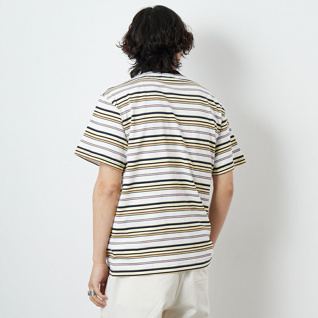XLARGE [エクストララージ] ストライプ ショートスリーブTシャツ [101251011027] WHITE &&モデル身長：179cm 着用サイズ：M&&