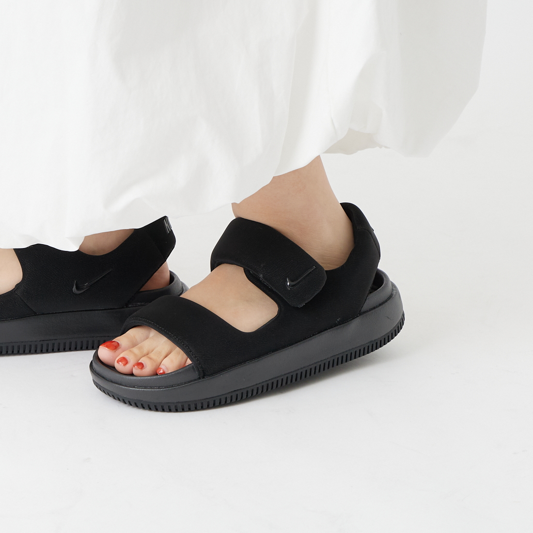 NIKE [ナイキ] ウィメンズ カームサンダル [FJ6043] 002 ﾗｲﾄﾎﾞｰ
