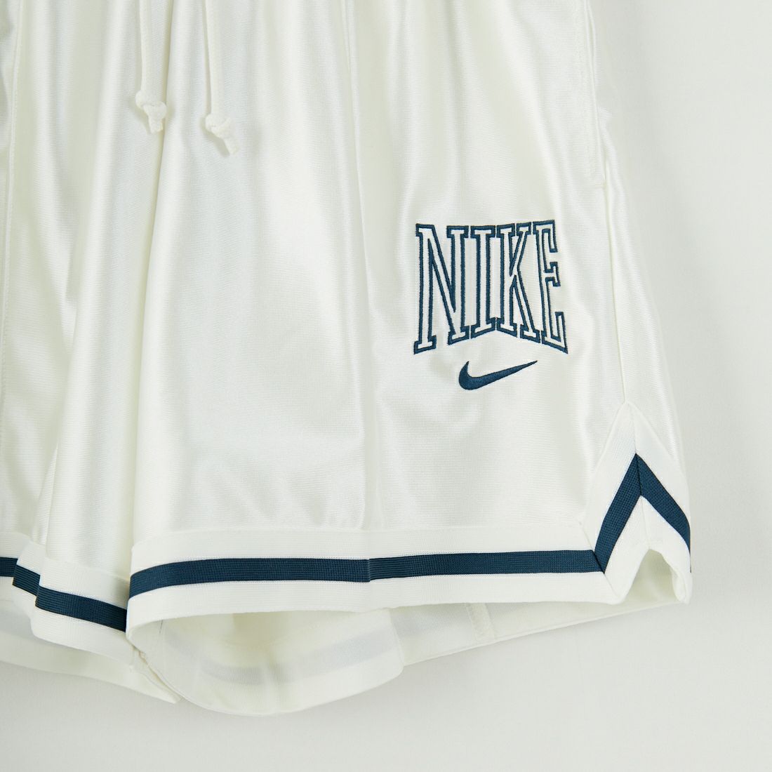 NIKE [ナイキ] ミッドライズ グラフィックショートパンツ [HJ0164] 133 SAIL/A