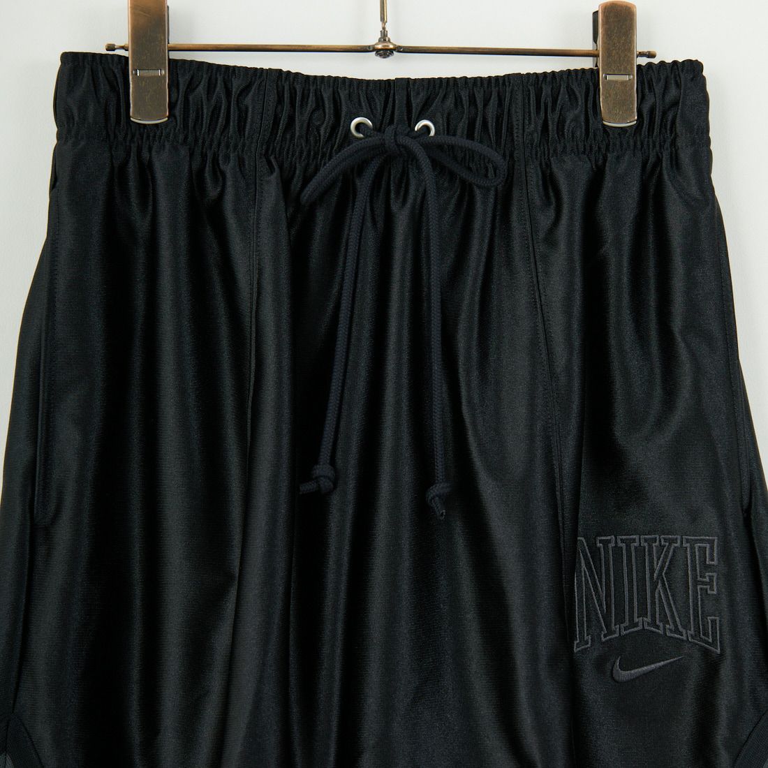 NIKE [ナイキ] ミッドライズ グラフィックショートパンツ [HJ0164] 010 BLACK