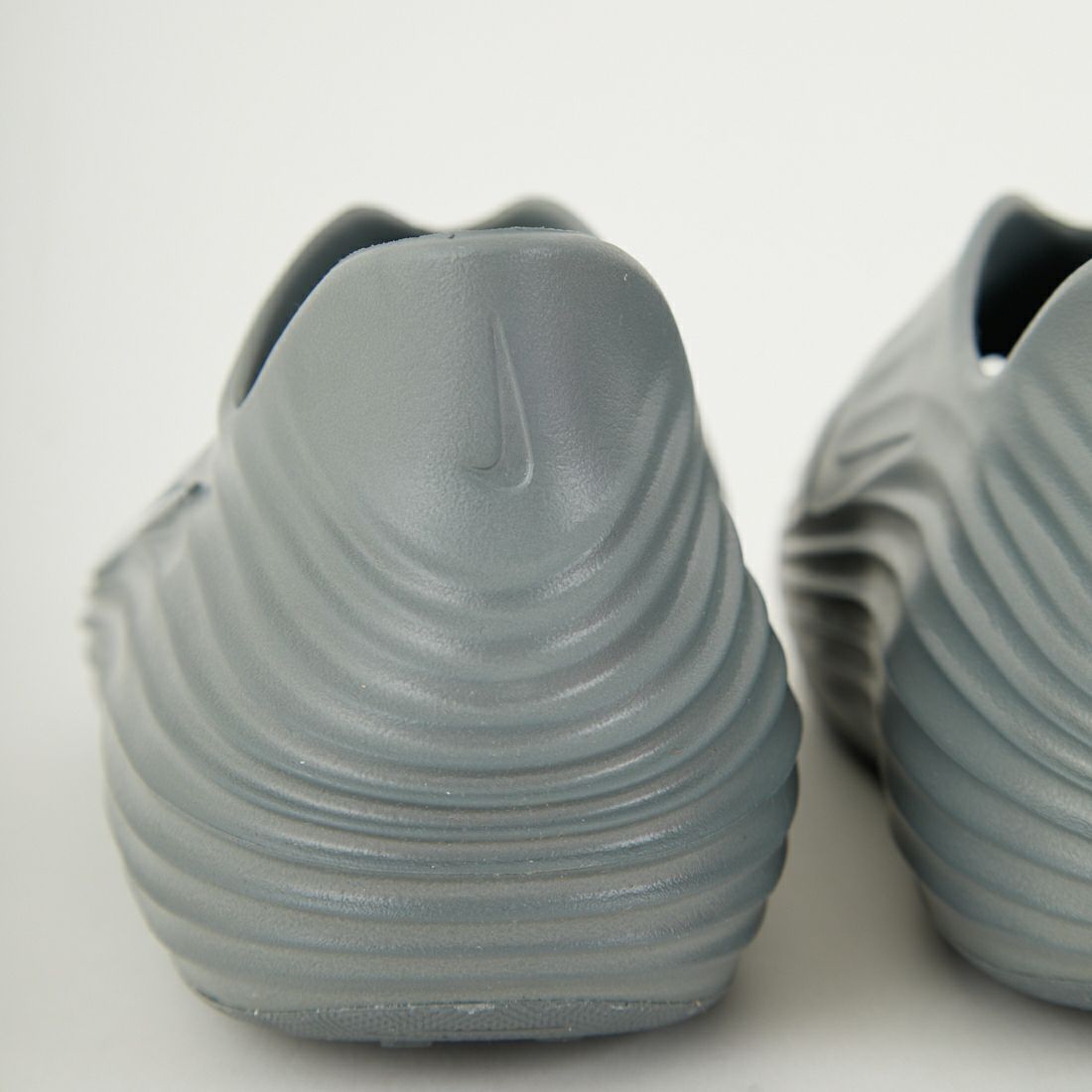 NIKE [ナイキ] ReactX リジュビネイト [HV5060] 002 SMOKE