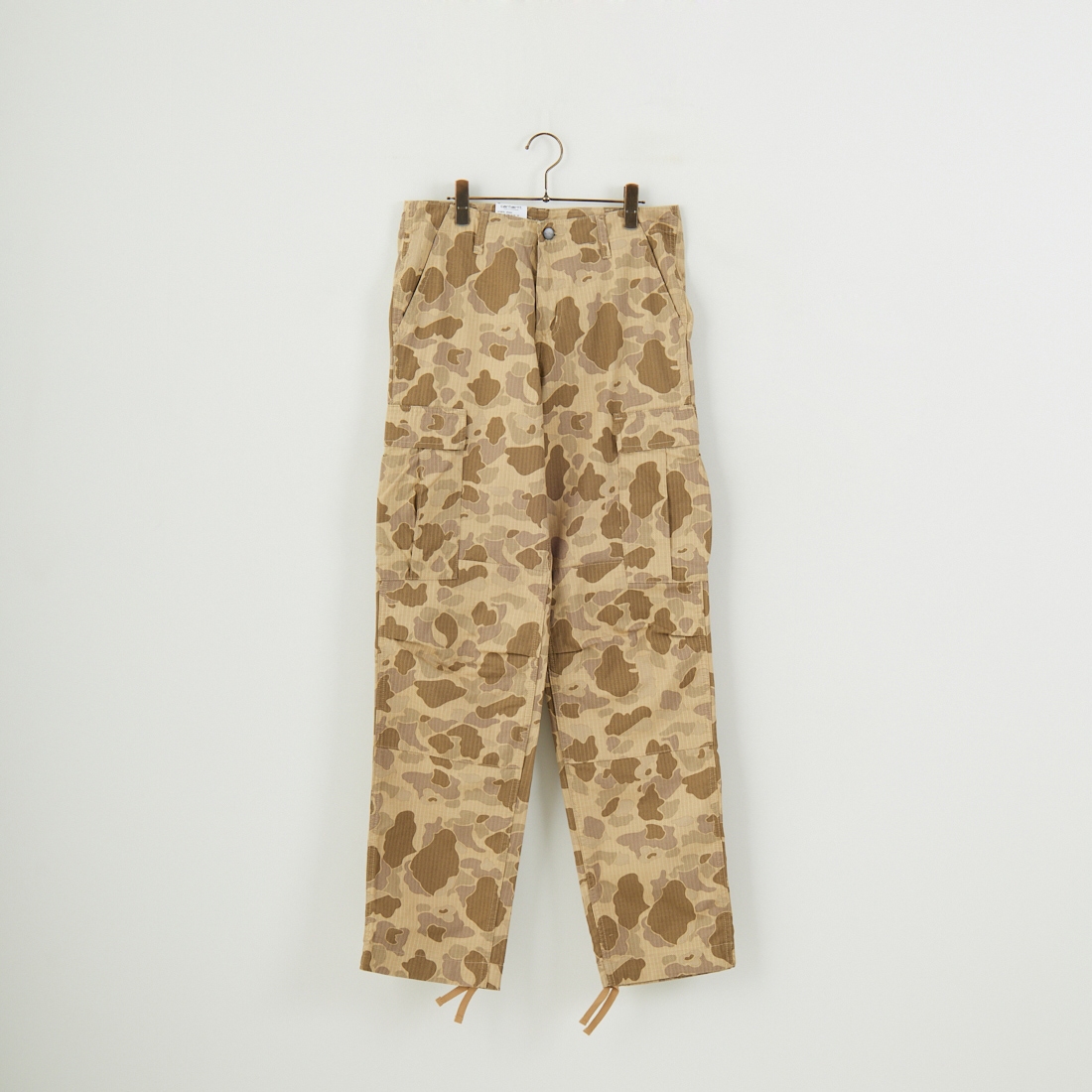 carhartt WIP [カーハートダブリューアイピー] レギュラーカーゴパンツ 