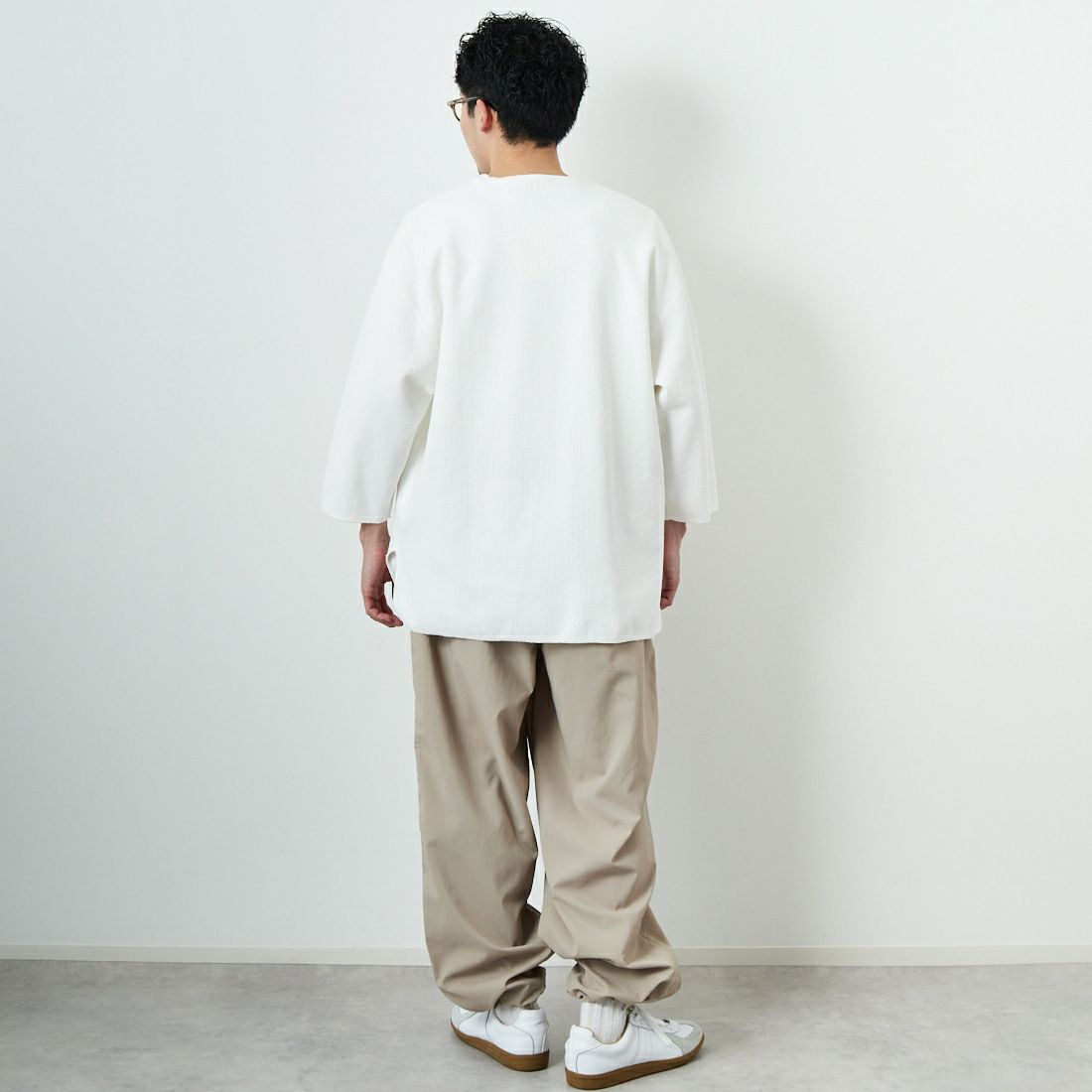 STILL BY HAND [スティルバイハンド] 別注 ドローコード付きワンタックパンツ [2501JF-EX03-JF] BEIGE &&モデル身長：168cm 着用サイズ：46&&