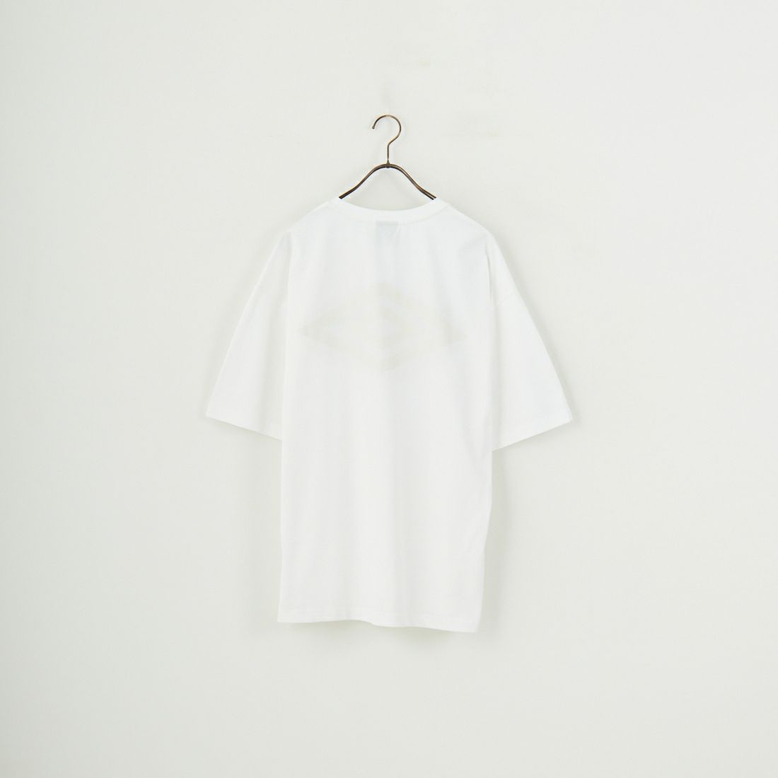 UMBRO [アンブロ] 別注 バックプリントTシャツ [KBT101-NK-03-JF] WHITE