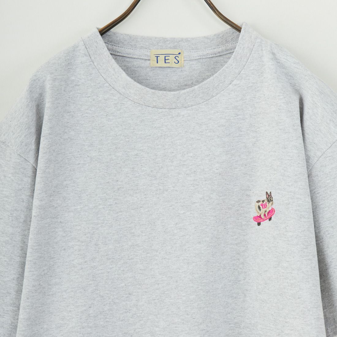 The Endless Summer [エンドレスサマー] 別注 BUHIワンポイントロゴ刺繍Tシャツ [FH-25574510-JF] MIX GRAY