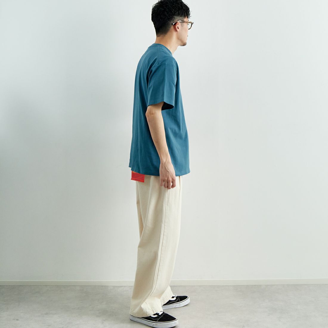THE FOX [ザフォックス] 別注 ワンポイントロゴワッペン ポケットTシャツ [JFU25SS-11-JF] BLUE &&モデル身長：168cm 着用サイズ：M&&