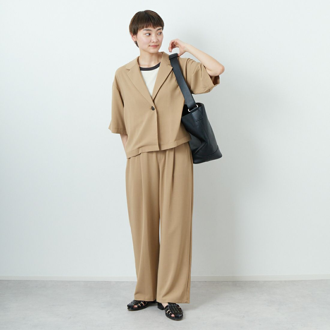 CLOCHE [クロシェ] 接触冷感ハーフスリーブシャツジャケット [51285615] ﾍﾞｰｼﾞｭ &&モデル身長：160cm 着用サイズ：2&&