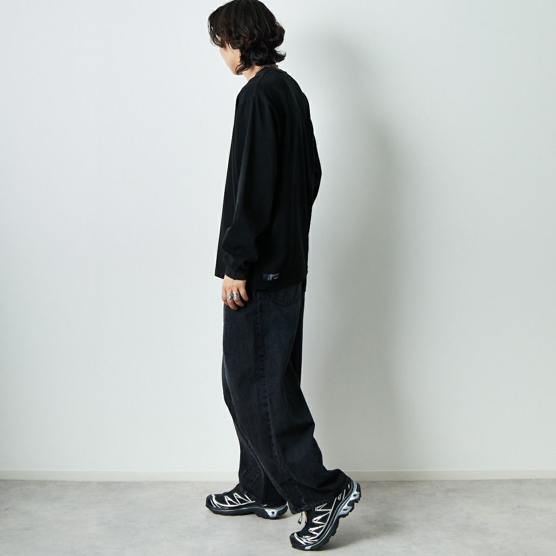 Needles [ニードルズ] 12ozデニム ヒザデルパンツ [QV161] B BLACK &&モデル身長：179cm 着用サイズ：XS&&