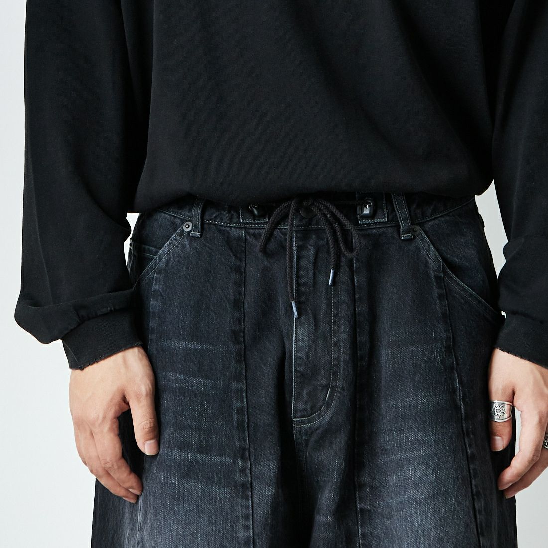 Needles [ニードルズ] 12ozデニム ヒザデルパンツ [QV161] B BLACK &&モデル身長：179cm 着用サイズ：XS&&