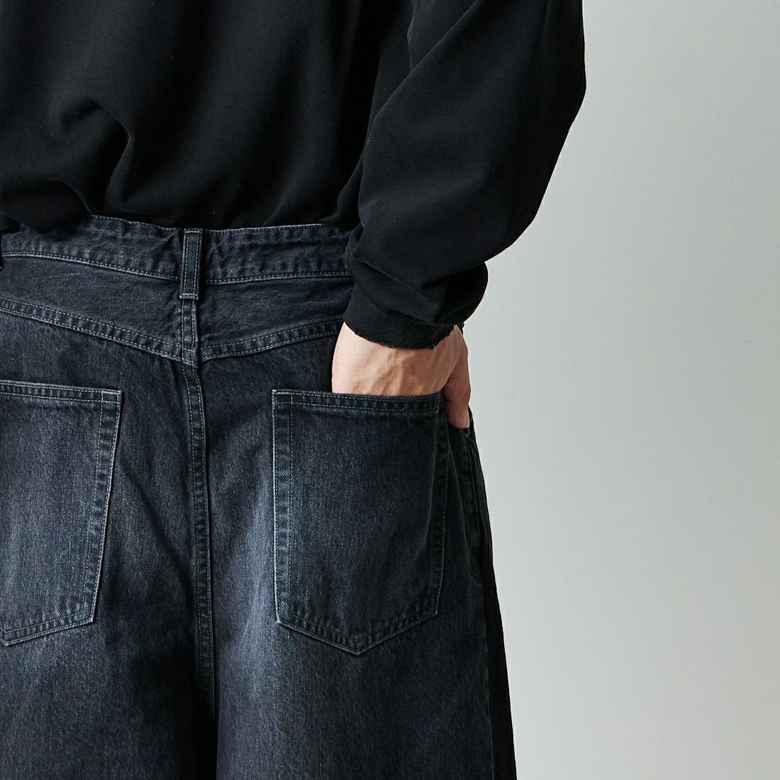 Needles [ニードルズ] 12ozデニム ヒザデルパンツ [QV161] B BLACK &&モデル身長：179cm 着用サイズ：XS&&