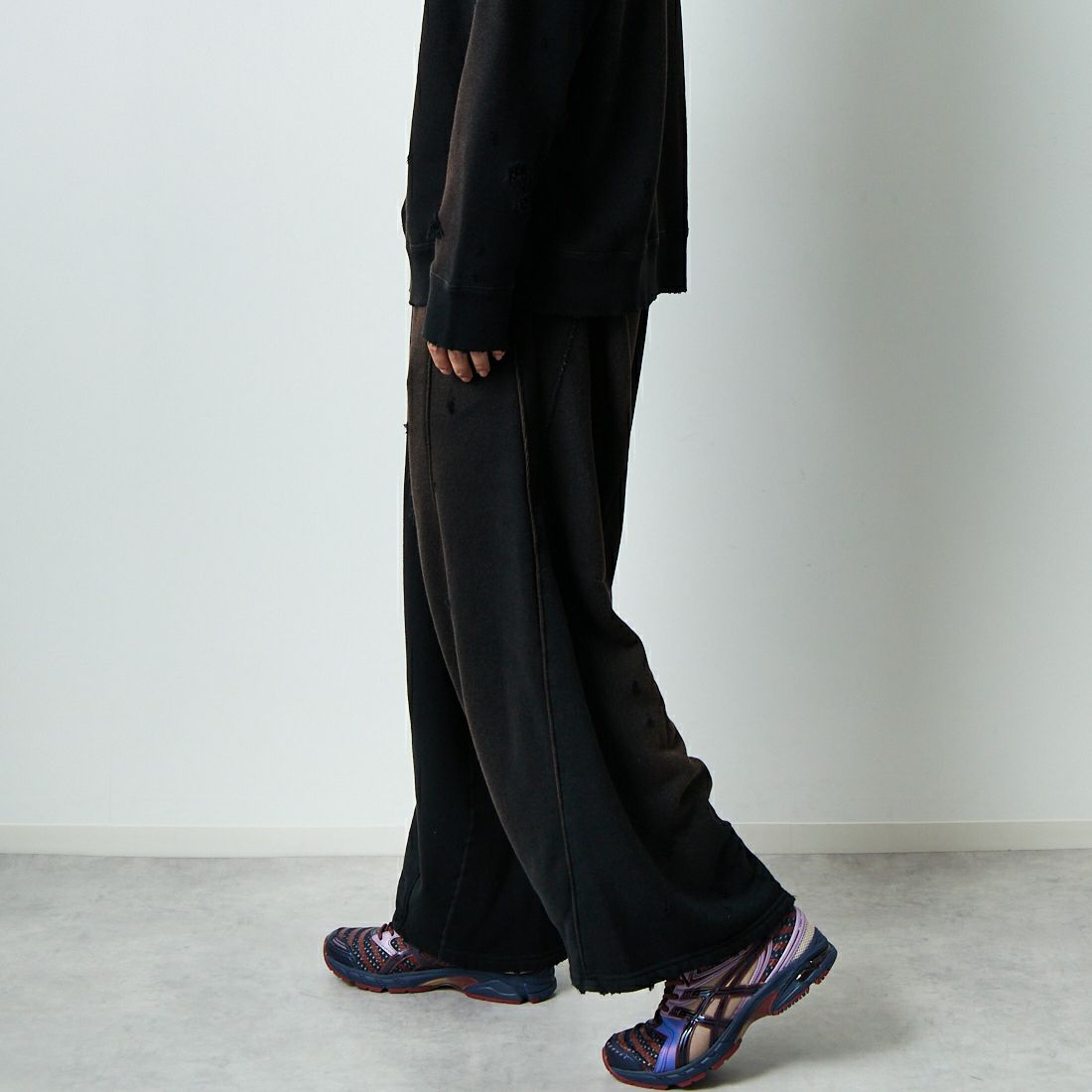 D BLACK	 &&モデル身長：179cm 着用サイズ：XS&&