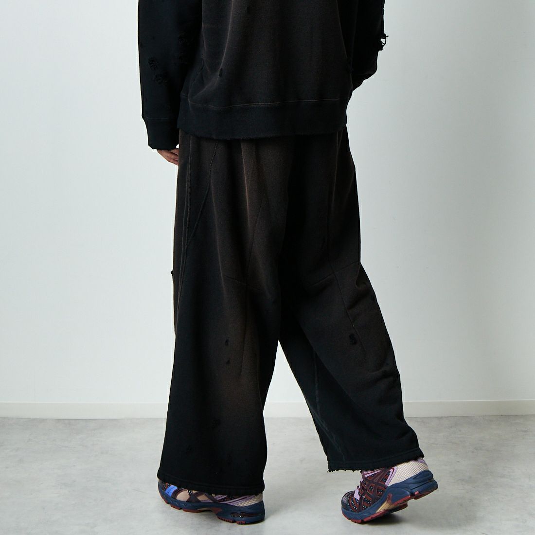 D BLACK	 &&モデル身長：179cm 着用サイズ：XS&&