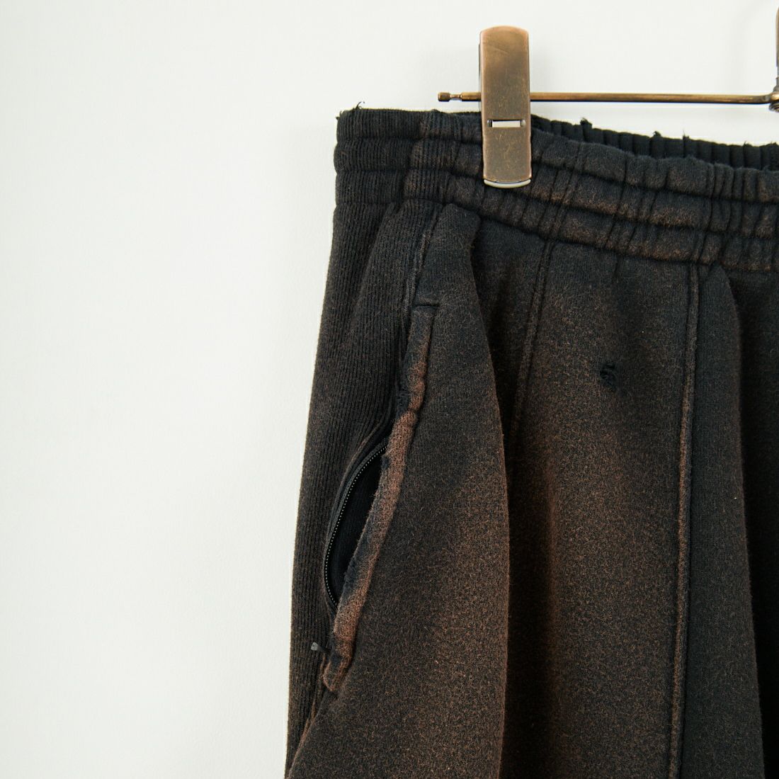 Needles [ニードルズ] ダーツヒザデルスウェットパンツ [QV369] D BLACK