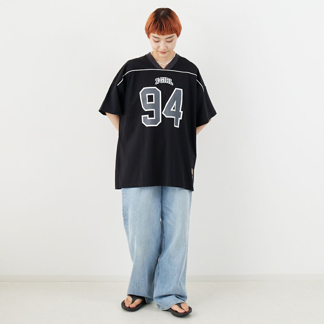 X-girl [エックスガール] ナンバリング ショートスリーブ ビッグTシャツドレス [105251041004] BLACK &&モデル身長：160cm 着用サイズ：S&&