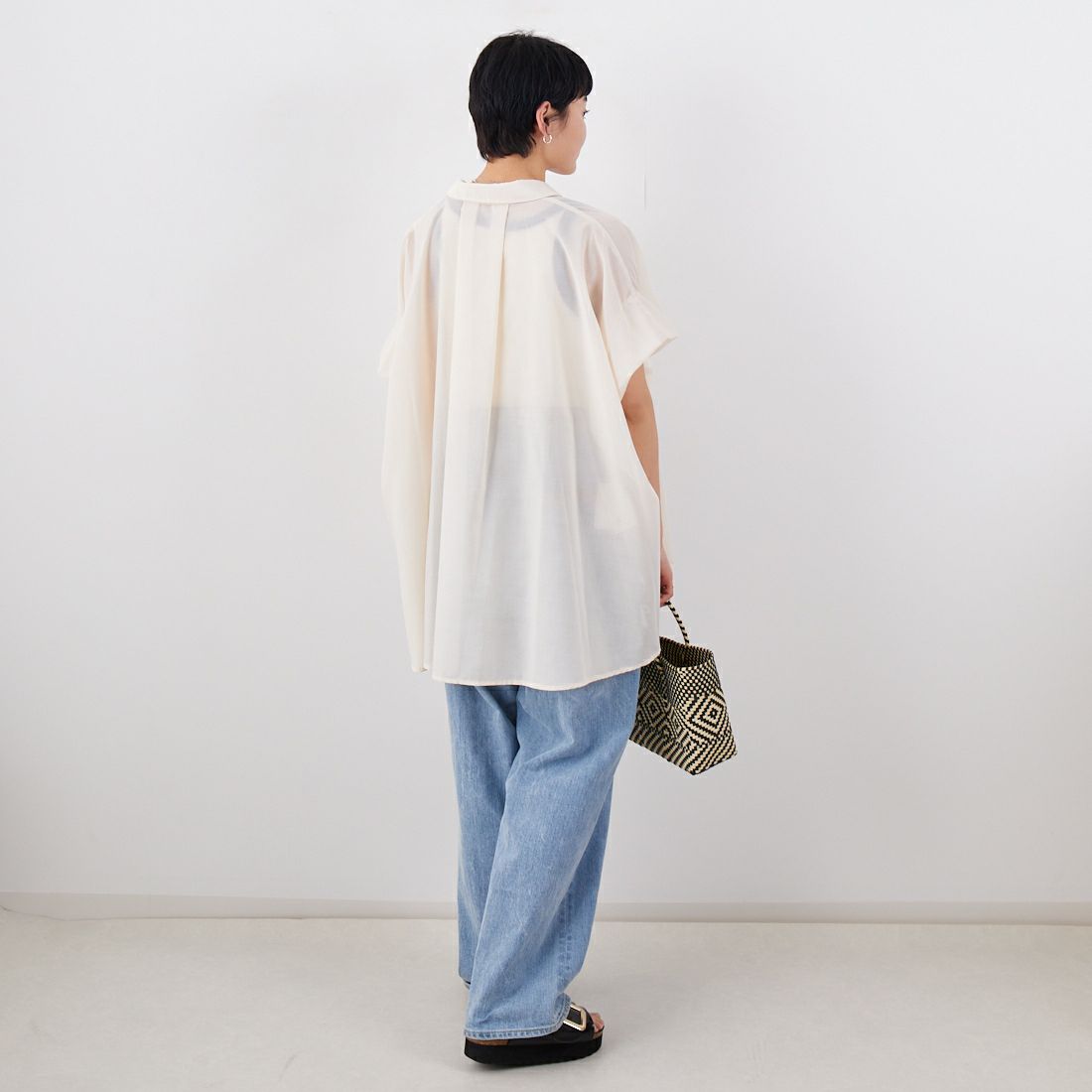Jf Ready Made [ジェイエフレディメイド] 袖タックシアーシャツ [147-18321] 03 ﾊﾞﾆﾗ &&モデル身長：160cm 着用サイズ：F&&