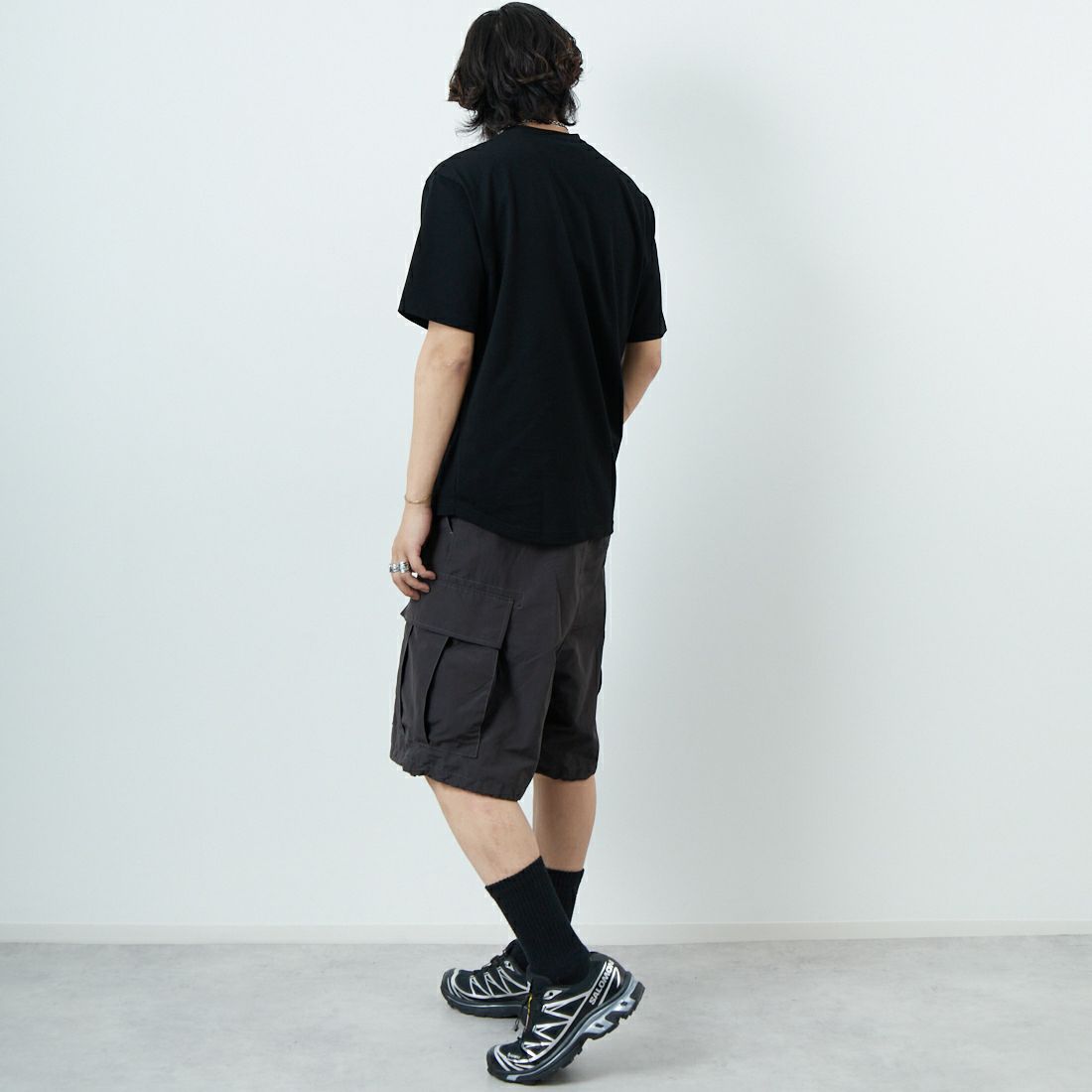 DENHAM [デンハム] ショートスリーブ ポケットTシャツ [7-POCKET-TEE] BLACK &&モデル身長：179cm 着用サイズ：S&&