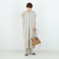 BEIGE&&モデル身長：160cm 着用サイズ：38&&