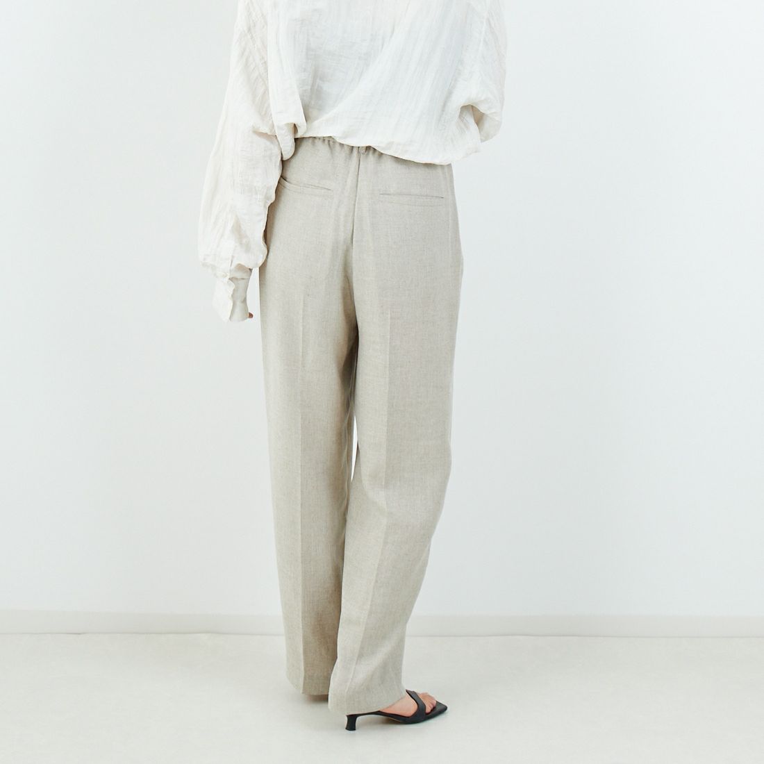 MICA&DEAL [マイカアンドディール] ハイウエストコクーンパンツ [0125203117] BEIGE &&モデル身長：160cm 着用サイズ：36&&
