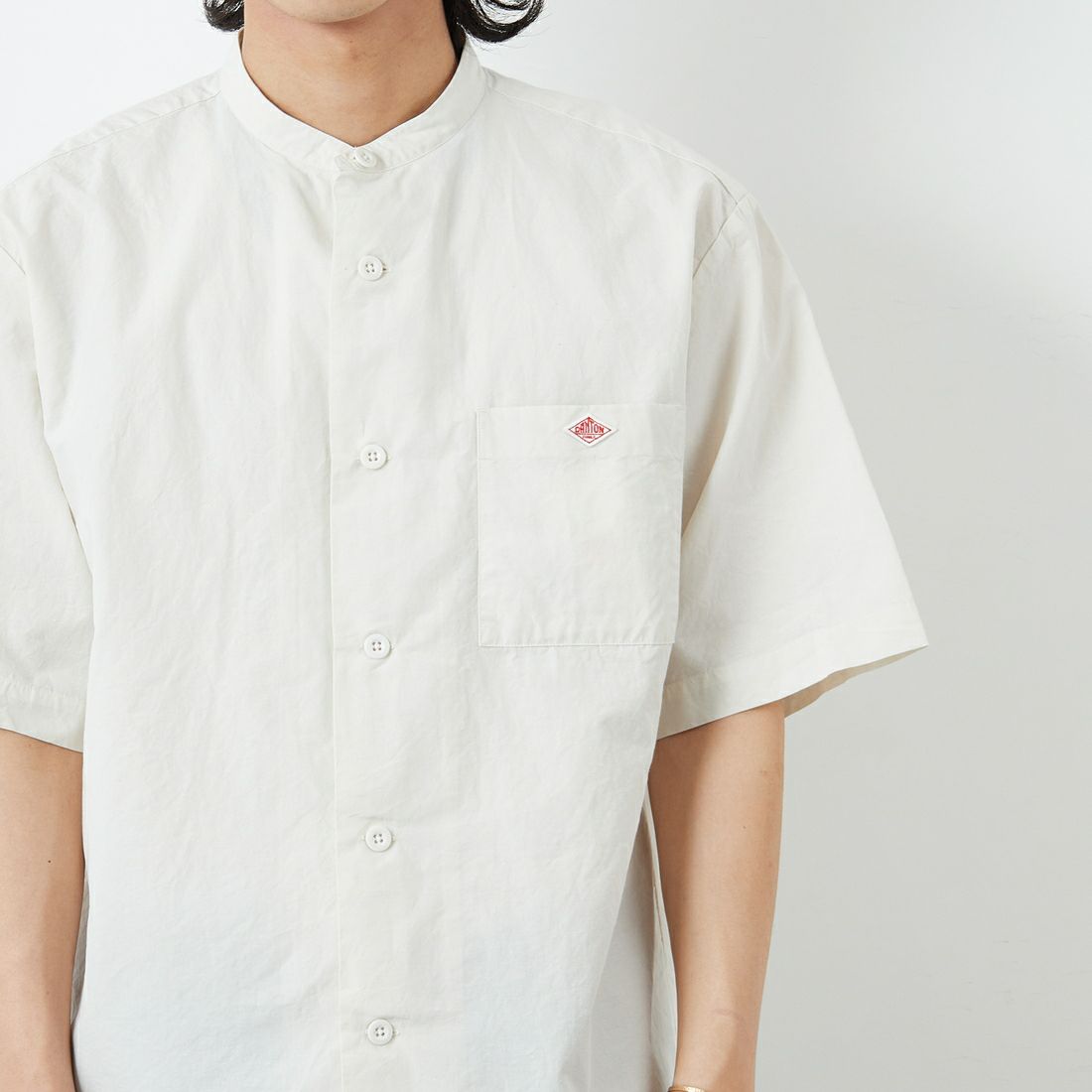 DANTON [ダントン] コットンリネン バンドカラーシャツ [JD-3788SCL] IVORY &&モデル身長：179cm 着用サイズ：42&&