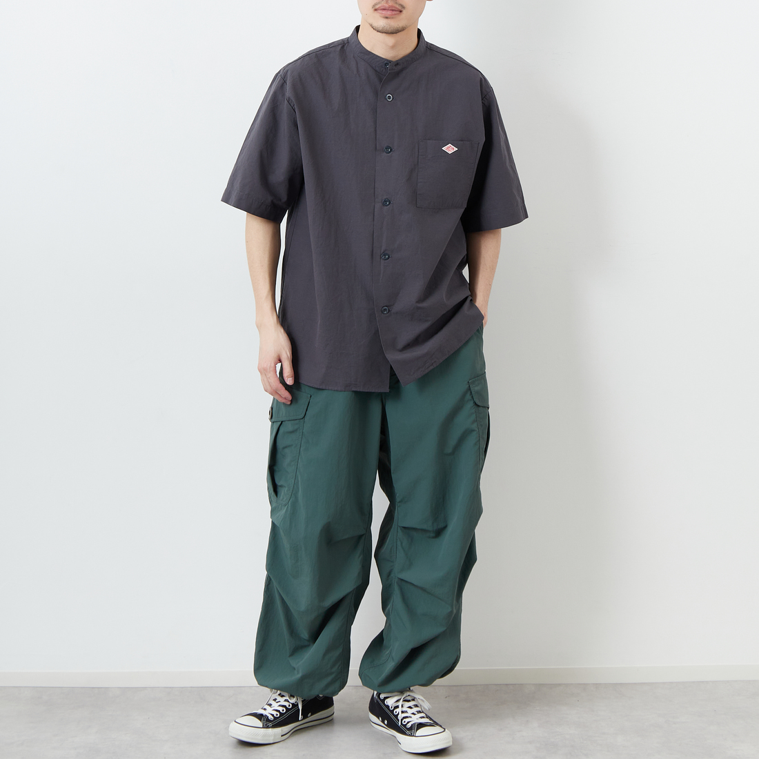 DANTON [ダントン] コットンリネン バンドカラーシャツ [JD-3788SCL] GREIGE &&モデル身長：168cm 着用サイズ：38&&