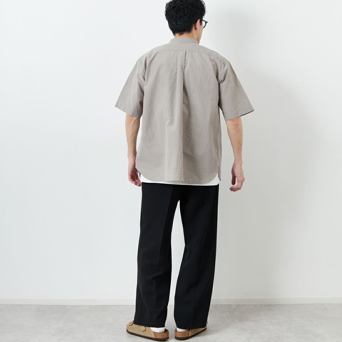 DANTON [ダントン] コットンリネン バンドカラーシャツ [JD-3788SCL] GREIGE &&モデル身長：168cm 着用サイズ：38&&