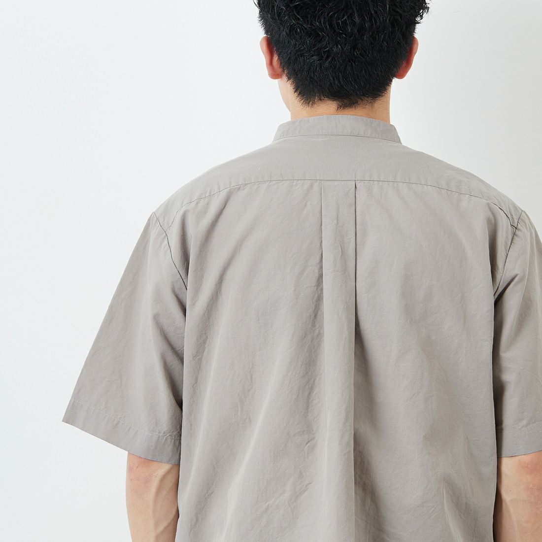 DANTON [ダントン] コットンリネン バンドカラーシャツ [JD-3788SCL] GREIGE &&モデル身長：168cm 着用サイズ：38&&