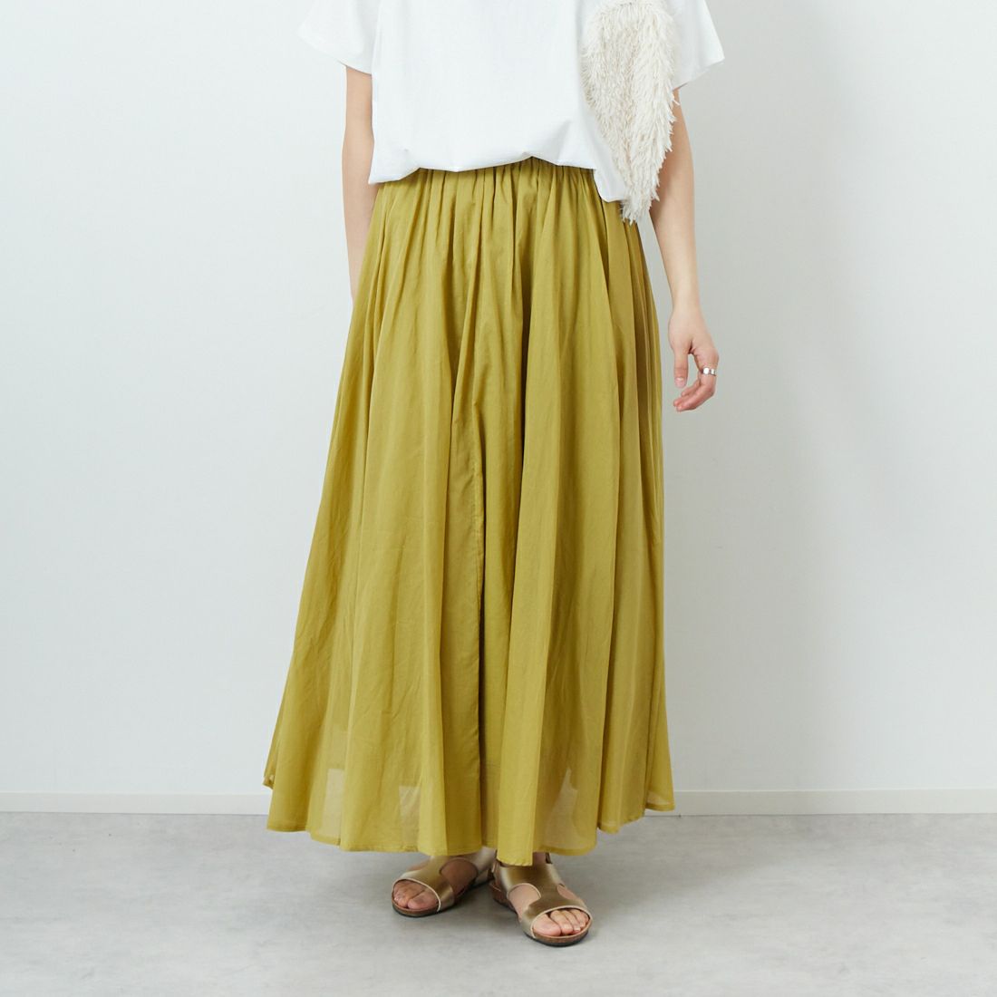 050 YELLOW&&モデル身長：160cm 着用サイズ：F&&