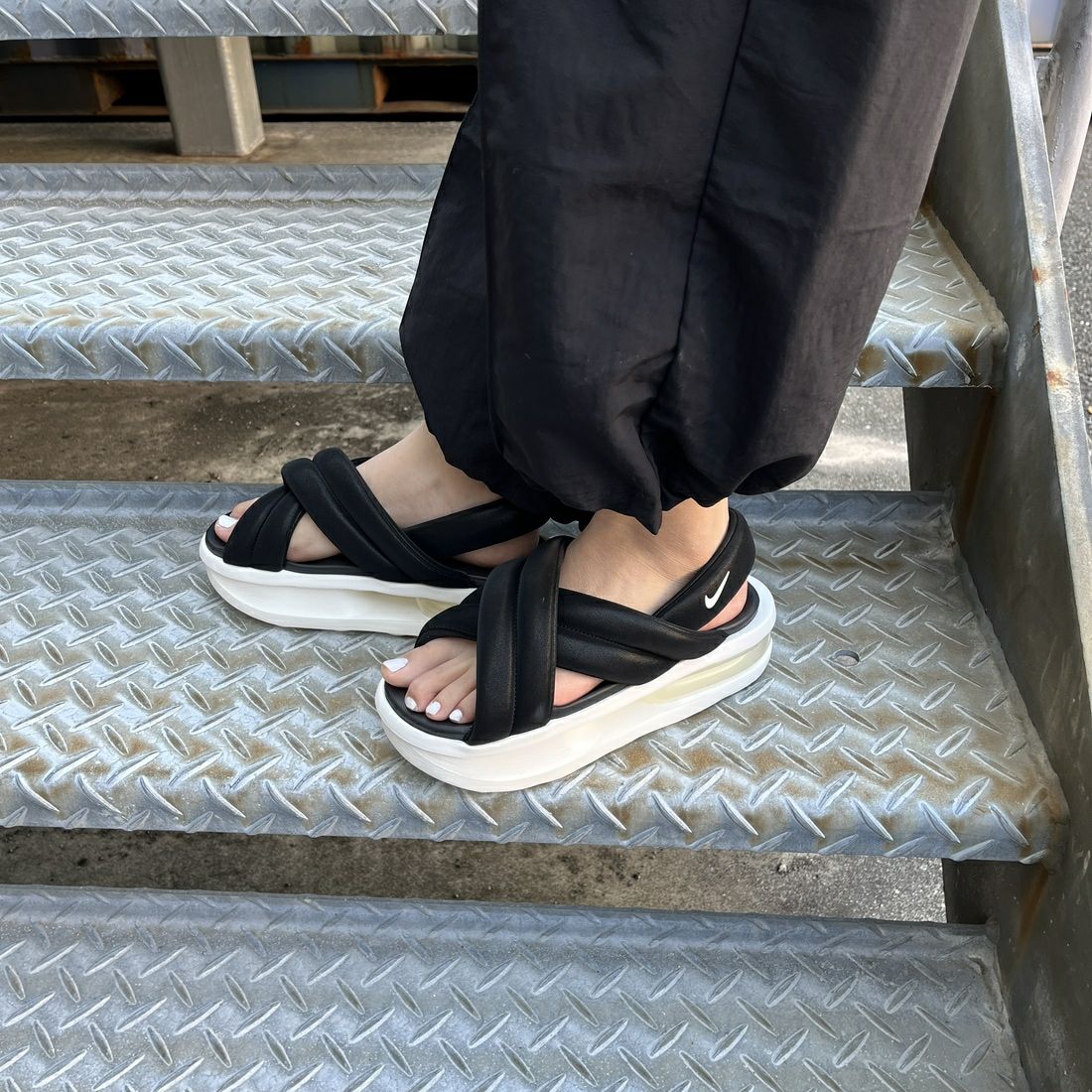 NIKE [ナイキ] エアマックスアイラサンダル [FJ5929] 002 ﾌﾞﾗｯｸ
