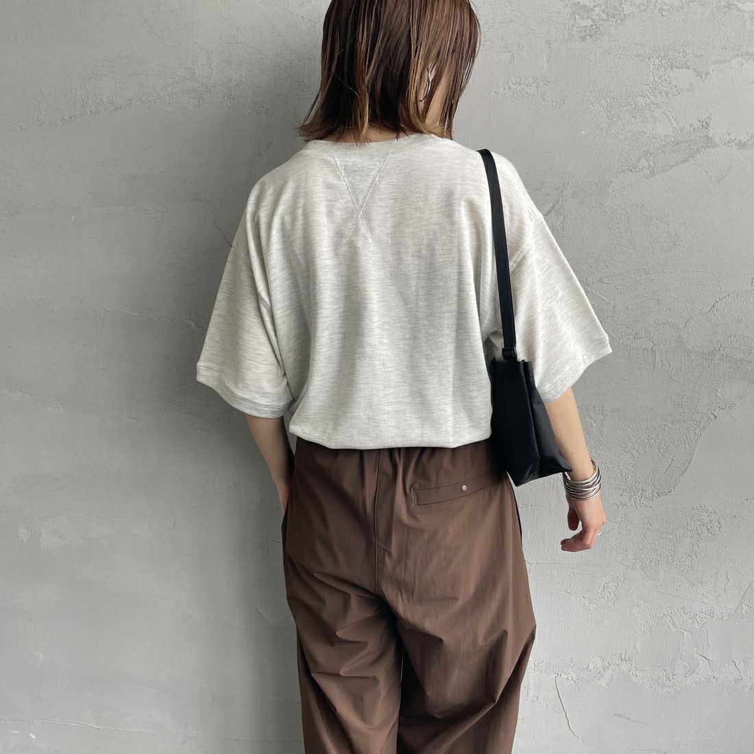 THE FOX [ザフォックス] 別注 ワンポイントロゴワッペン ミニ裏毛 WガゼットTシャツ [JFU25SS-12-JF] LT.GRAY &&モデル身長：158cm 着用サイズ：S&&